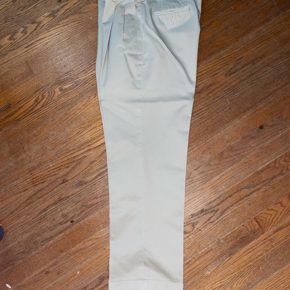 Saddle breed light tan khakis. Waist 32 length 30 - Picture 3 of 5